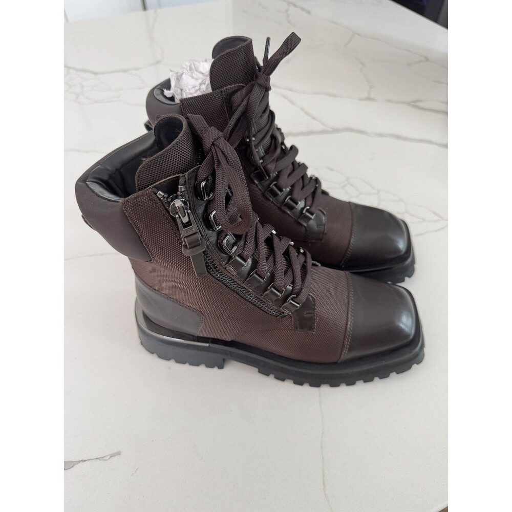 DKNY River Women’s Boot Brown Lace Up Zip Lug Sole Combat Boots Size 8